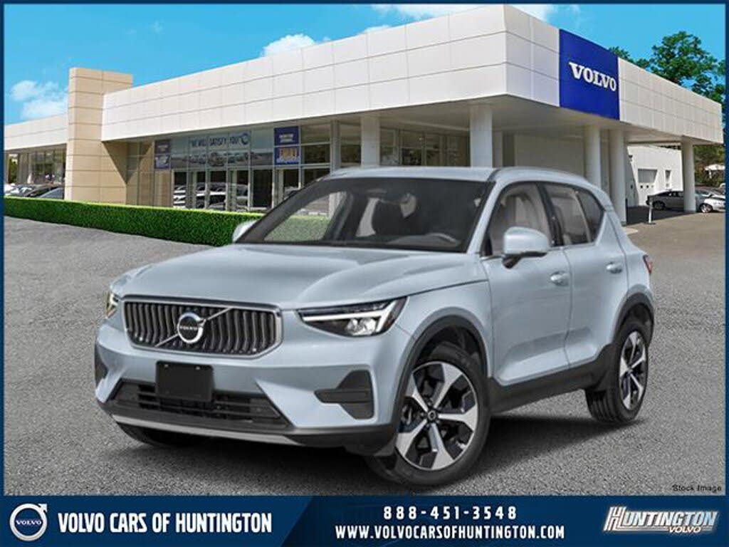 2026 Volvo XC40 B5 Plus AWD
