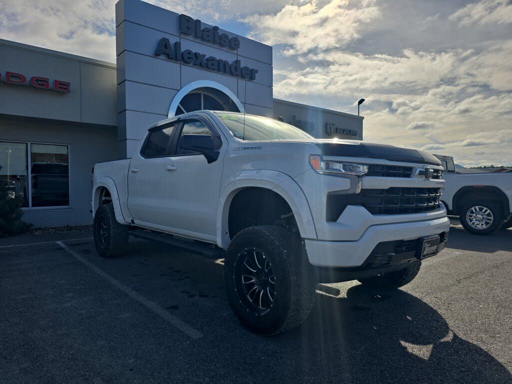 2022 Chevrolet Silverado 1500 RST Crew Cab 4WD
