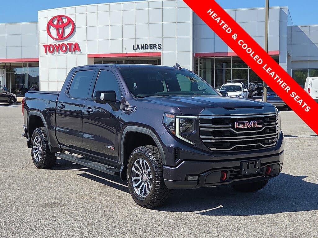 2022 GMC Sierra 1500 AT4 Crew Cab 4WD