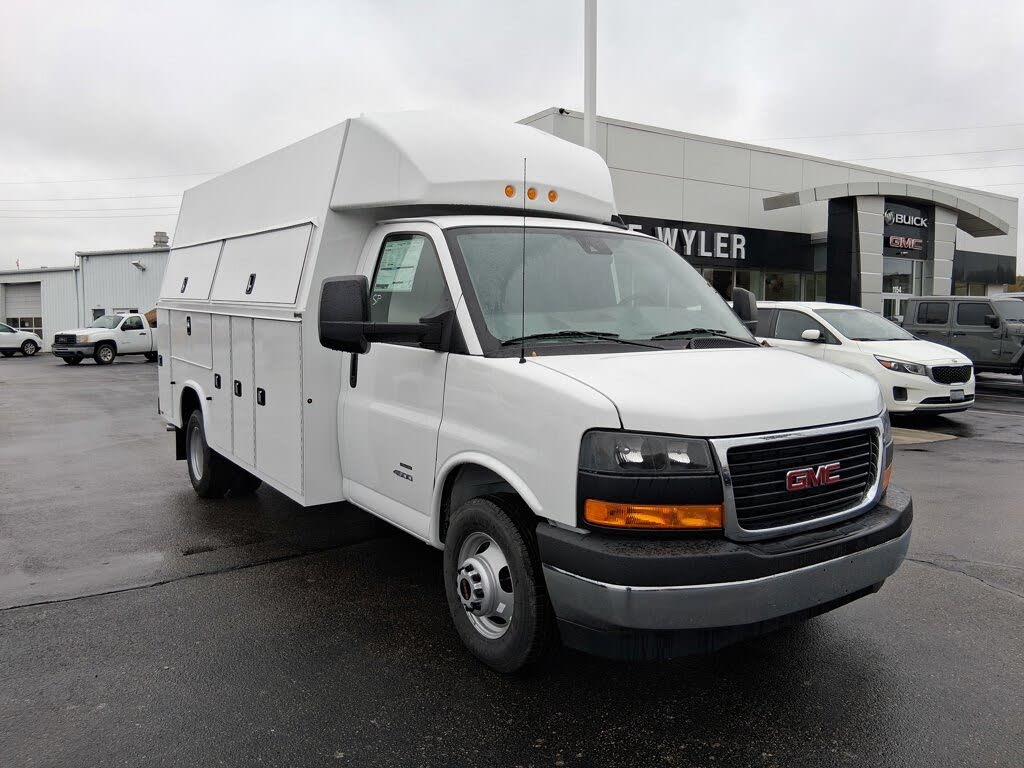 2025 GMC Savana Chassis 4500 159 Cutaway RWD