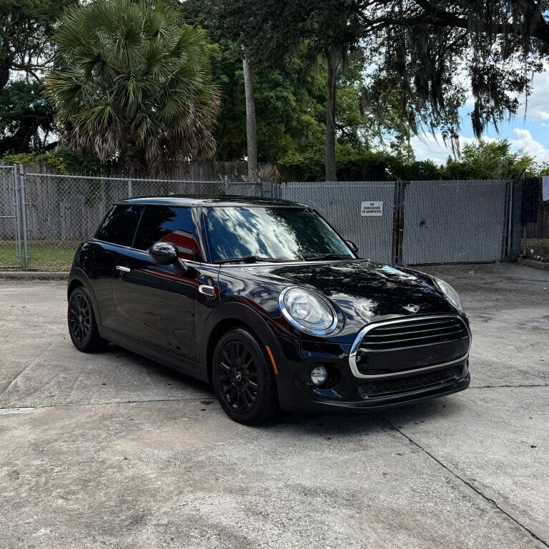 2018 MINI Cooper 3-Door Hatchback FWD