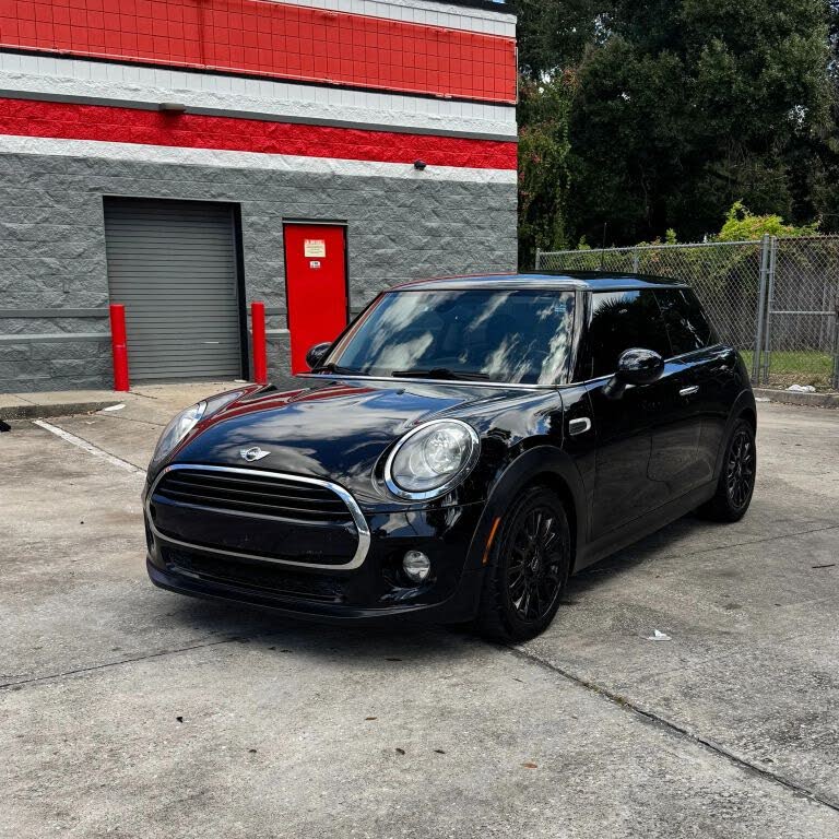 2018 MINI Cooper 3-Door Hatchback FWD