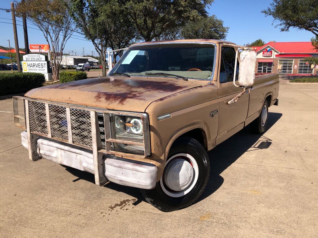 1984 Ford F-250 STD Standard Cab LB HD