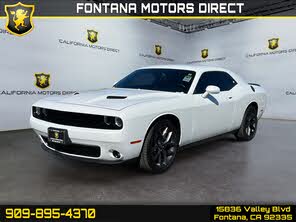 Dodge Challenger SXT RWD