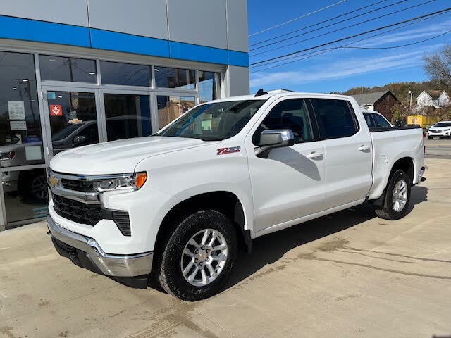 2026 Chevrolet Silverado 1500 LT Crew Cab 4WD
