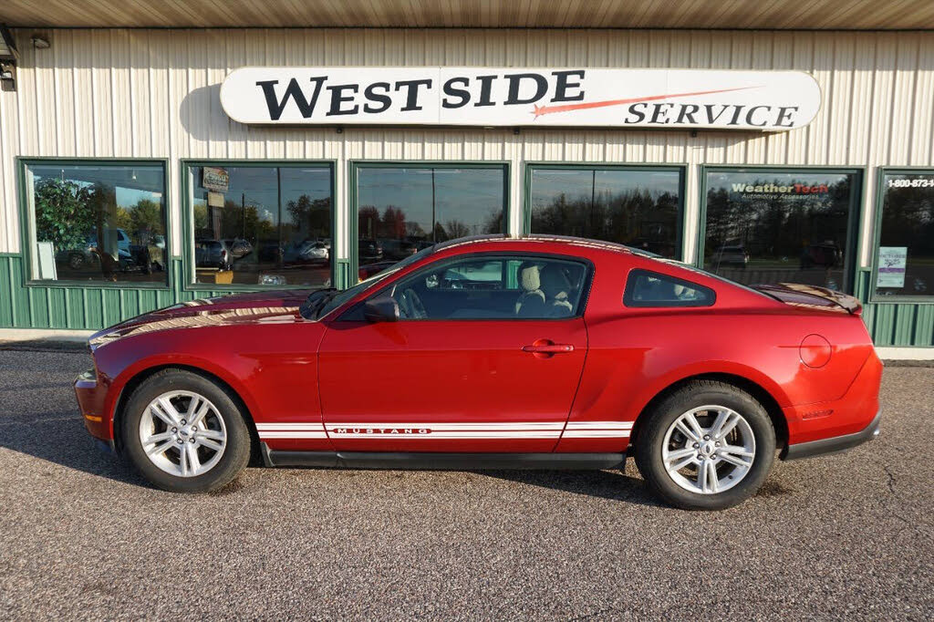 2012 Ford Mustang V6 Coupe RWD