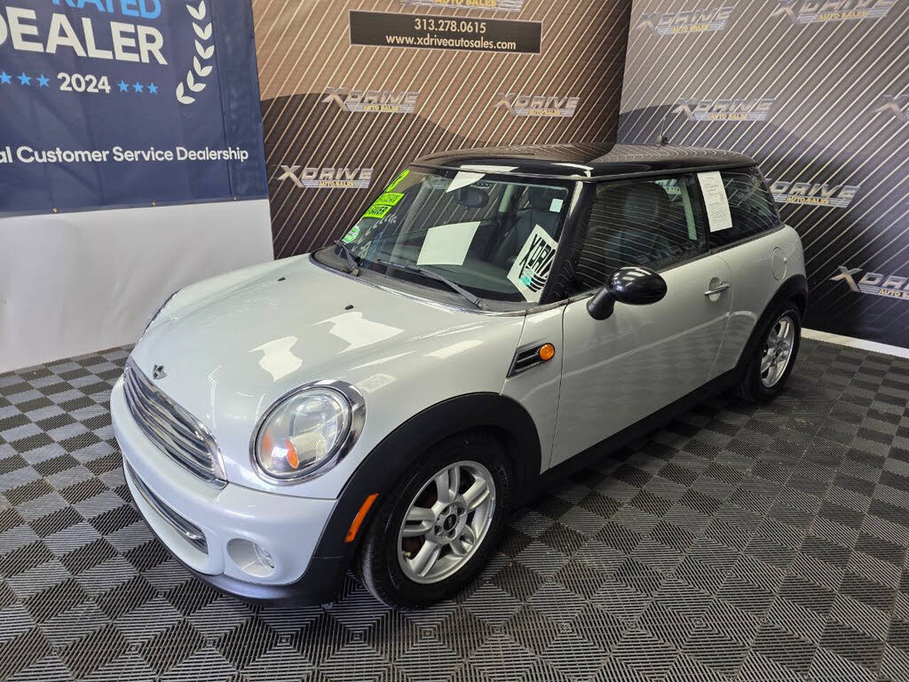 2013 MINI Cooper Hatchback FWD
