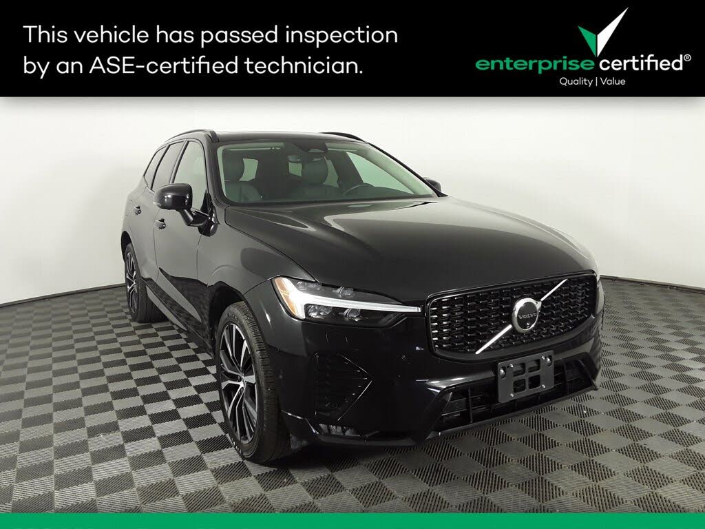 2024 Volvo XC60 B5 Plus Dark Theme AWD