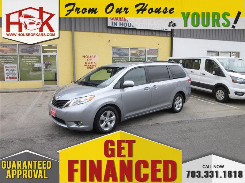 2013 Toyota Sienna LE 7-Passenger