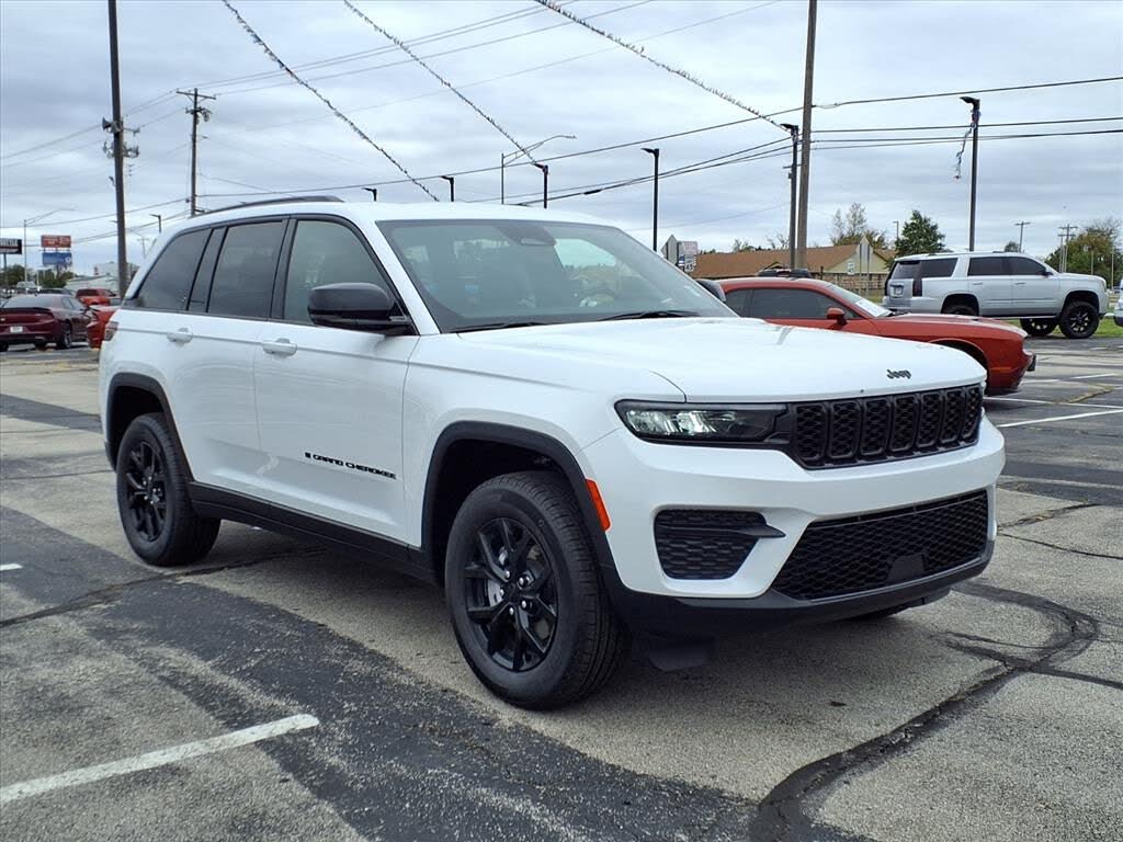 2025 Jeep Grand Cherokee Altitude X RWD