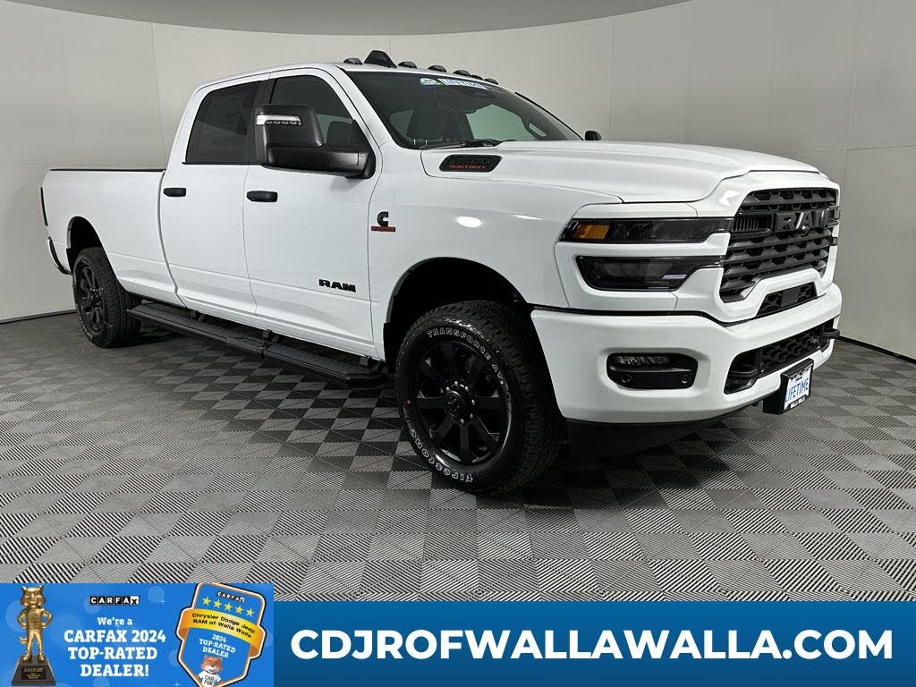 2026 RAM 3500 Big Horn Crew Cab LB 4WD
