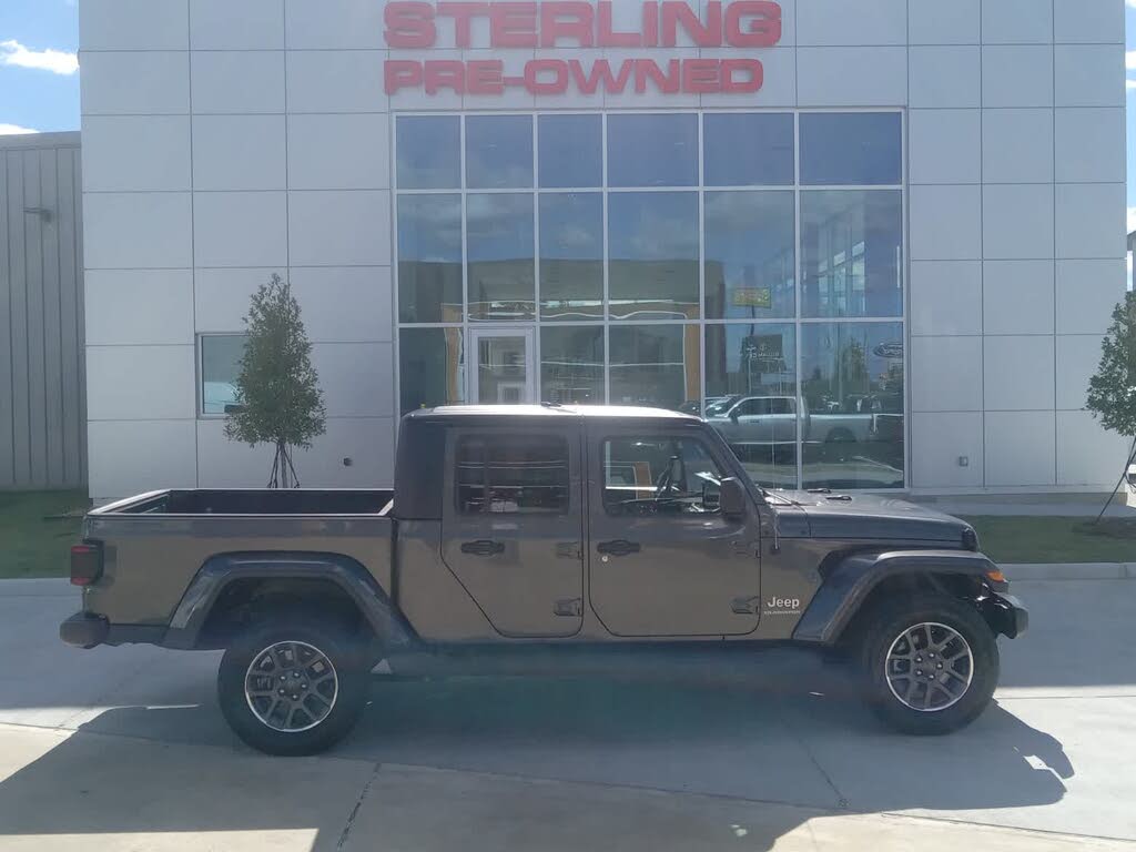 2020 Jeep Gladiator Overland Crew Cab 4WD