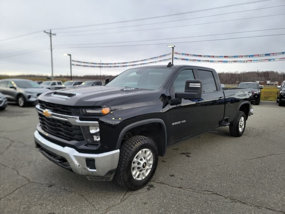 2024 Chevrolet Silverado 2500HD LT Crew Cab 4WD