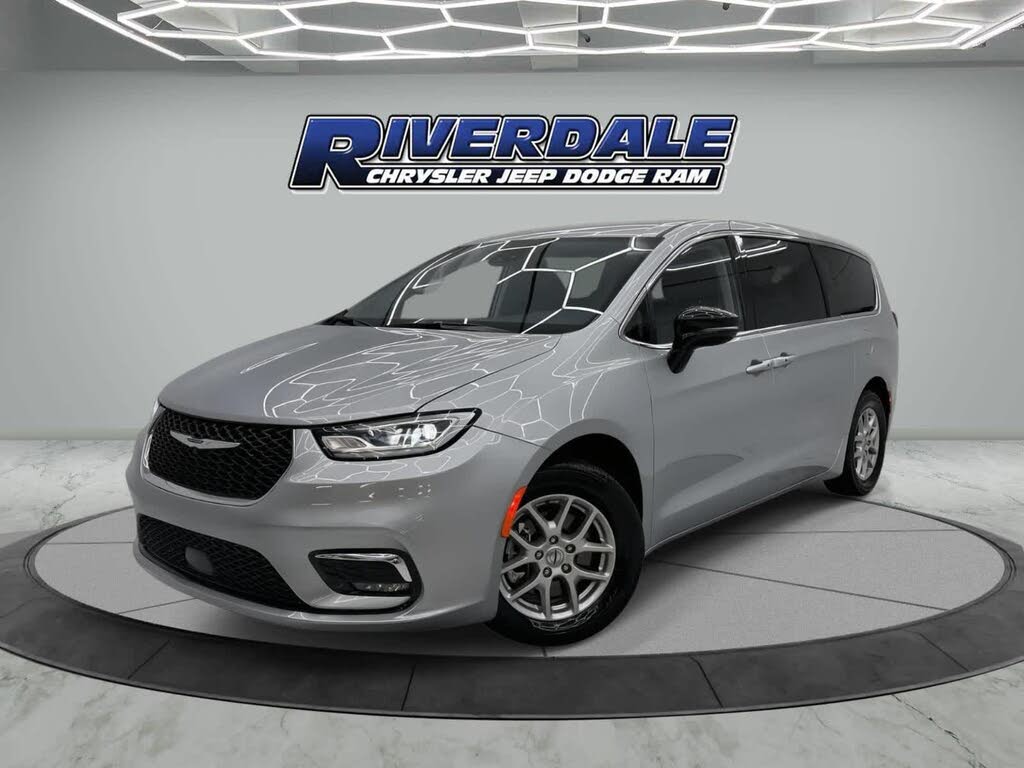 2024 Chrysler Pacifica Touring L FWD