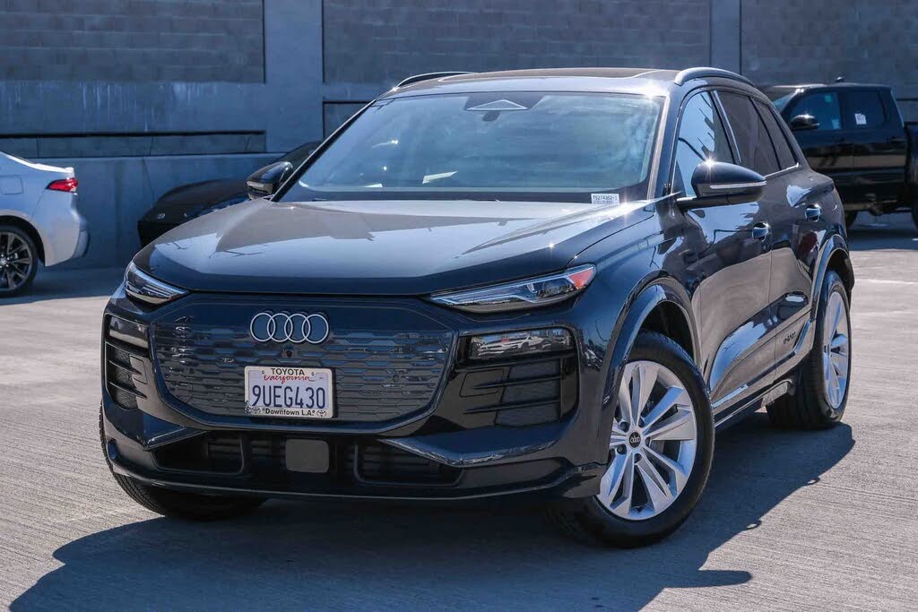 2025 Audi Q6 e-tron Premium RWD