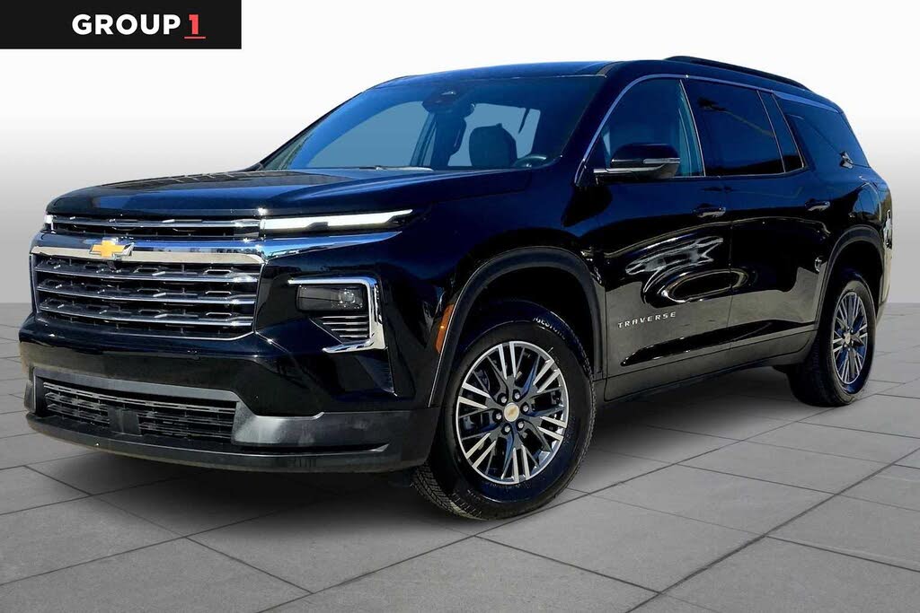 2025 Chevrolet Traverse LT FWD
