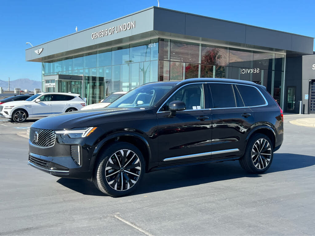 2026 Volvo XC90 B5 Plus 7-Passenger AWD