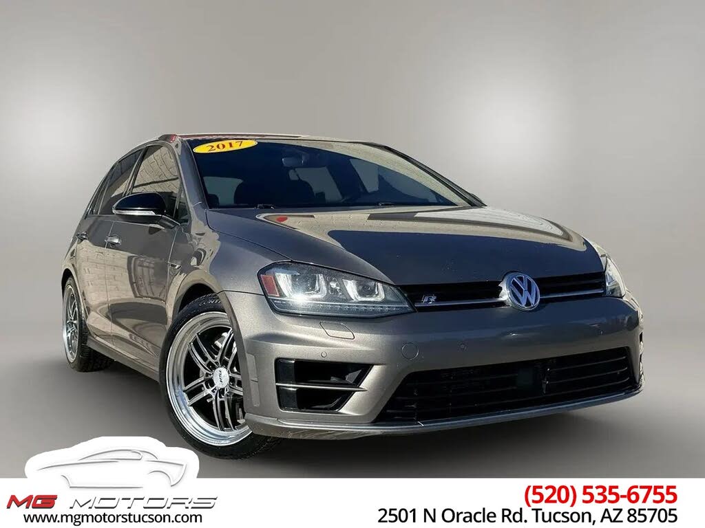 2017 Volkswagen Golf R 4-Door AWD with DCC and Navigation