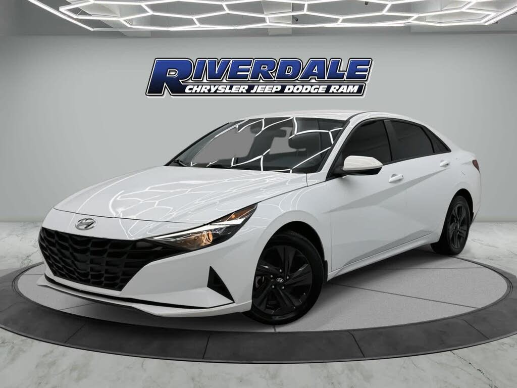 2022 Hyundai Elantra SEL FWD