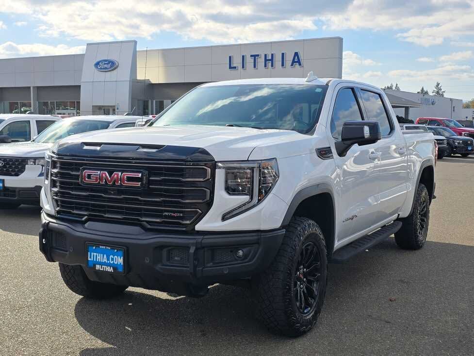 2023 GMC Sierra 1500 AT4X Crew Cab 4WD