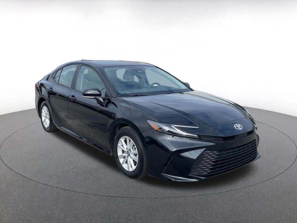 2025 Toyota Camry LE FWD