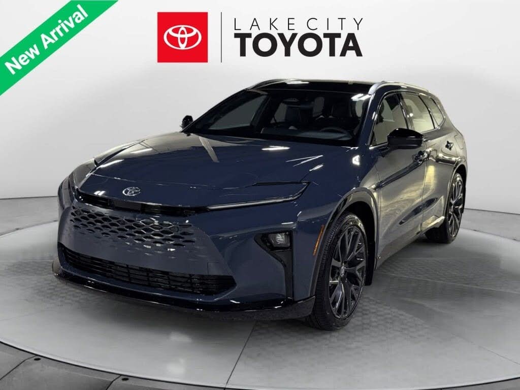 2025 Toyota Crown Signia Limited AWD