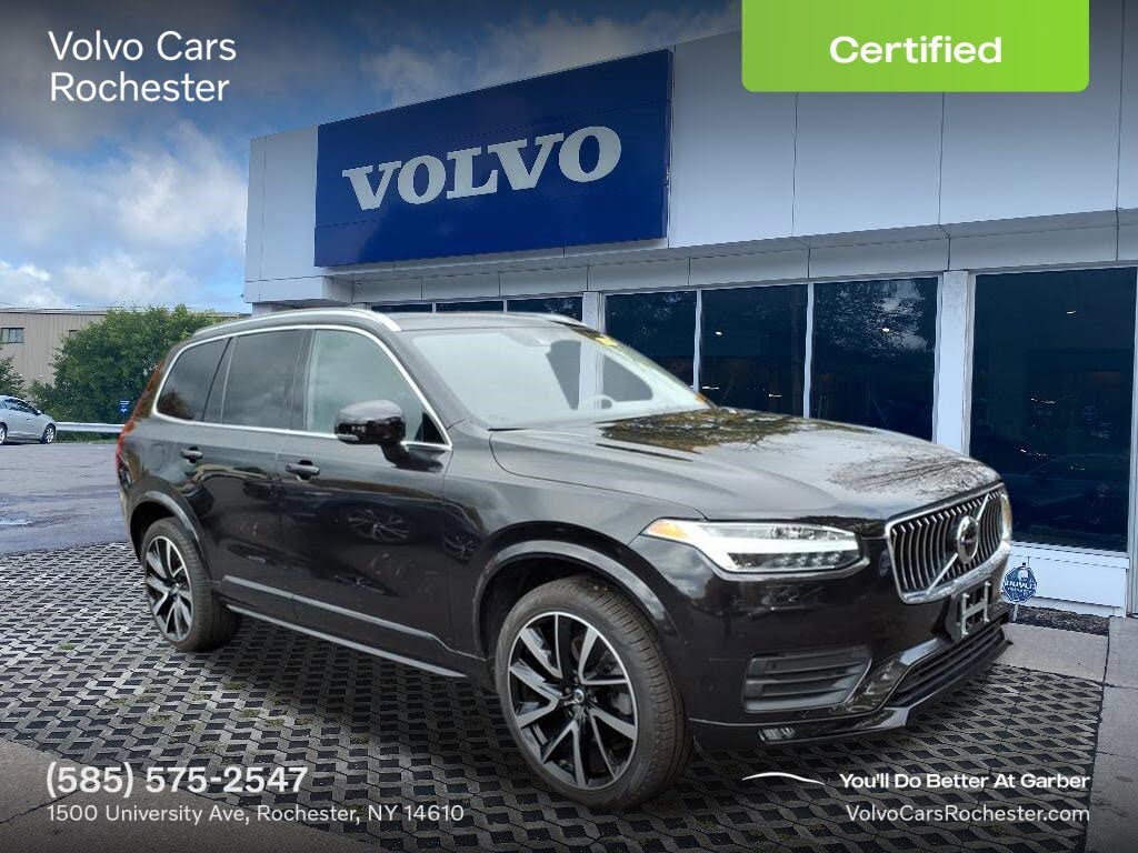 2022 Volvo XC90 T6 Momentum 7-Passenger AWD