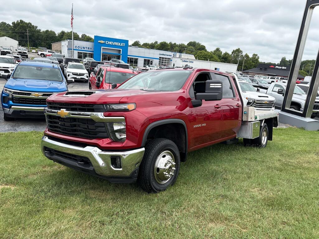 2024 Chevrolet Silverado 3500HD Chassis LT Crew Cab 4WD
