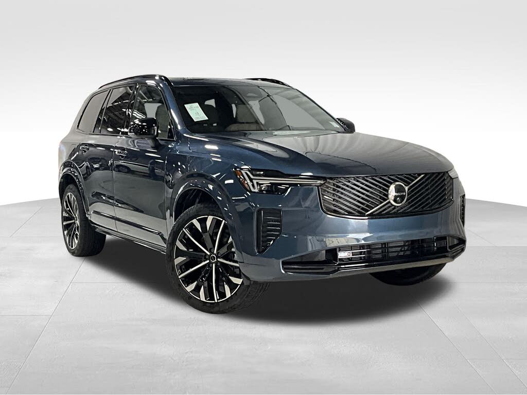 2026 Volvo XC90 B6 Ultra Dark 7-Passenger AWD