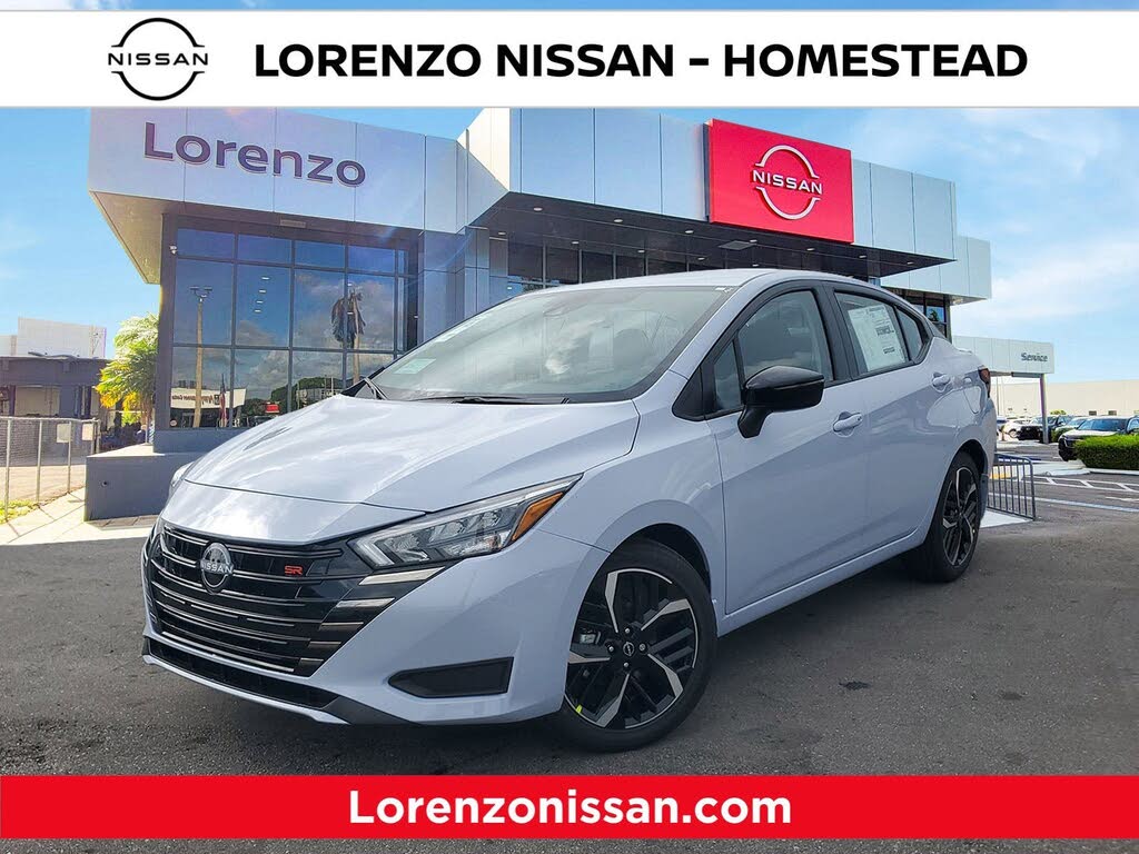 2025 Nissan Versa SR FWD