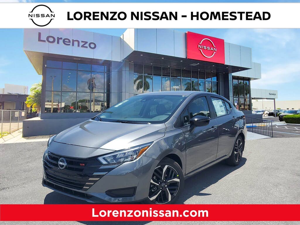 2025 Nissan Versa SR FWD
