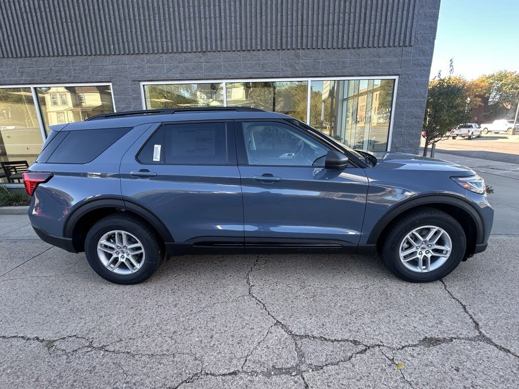 2026 Ford Explorer Active AWD