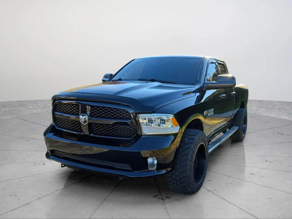 2014 RAM 1500 Express Quad Cab 4WD