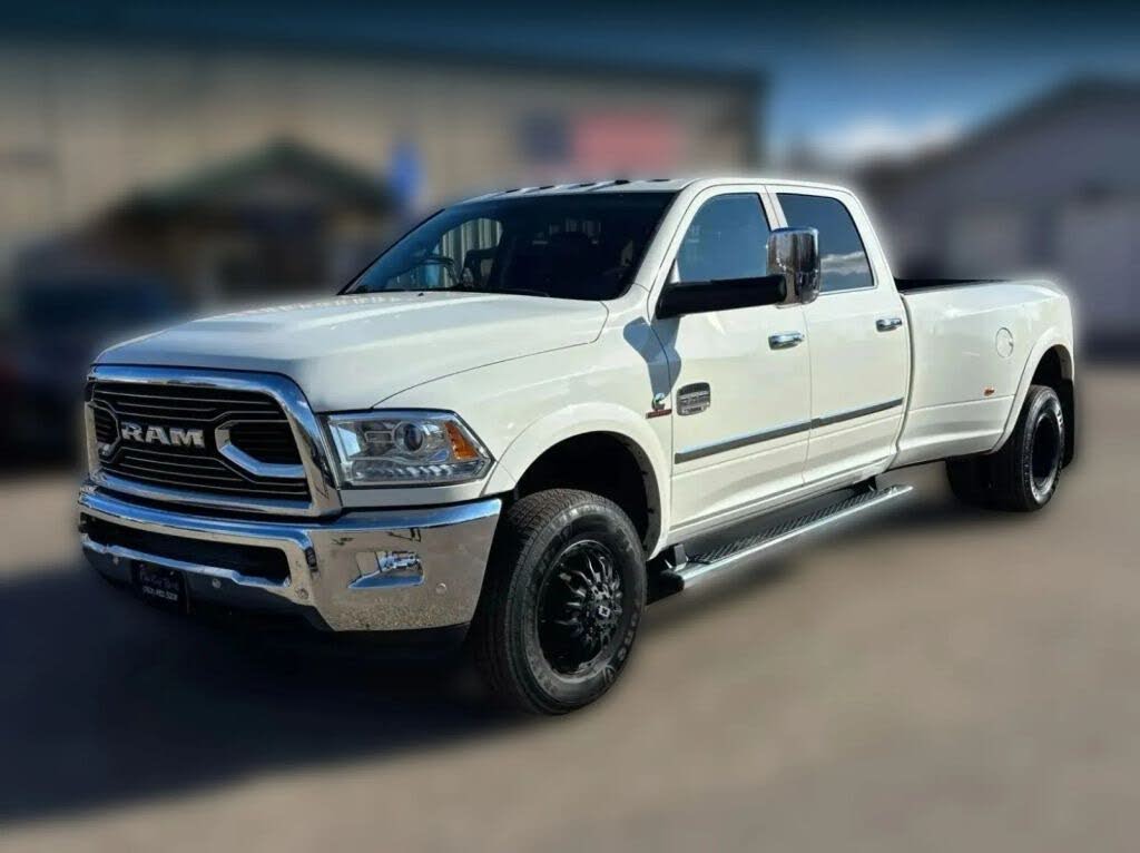 2018 RAM 3500 Laramie Longhorn Crew Cab LB DRW 4WD