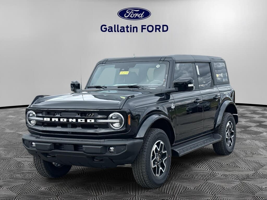 2025 Ford Bronco Outer Banks 4-Door 4WD