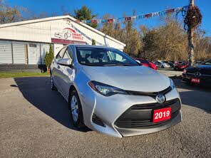 Toyota Corolla CE FWD