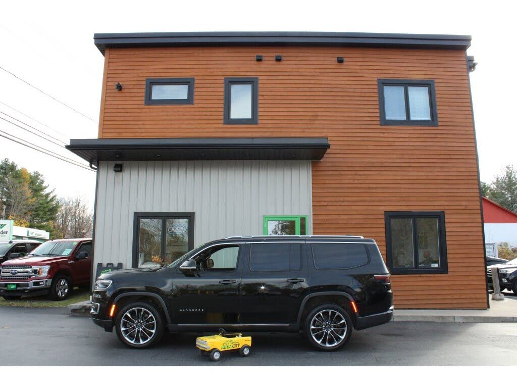 2022 Jeep Wagoneer Series III 4WD