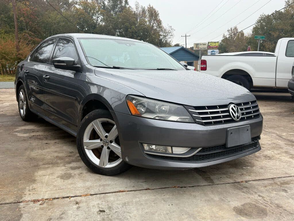 2014 Volkswagen Passat SEL Premium