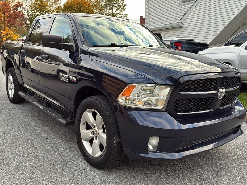 2015 RAM 1500 Express Crew Cab 4WD