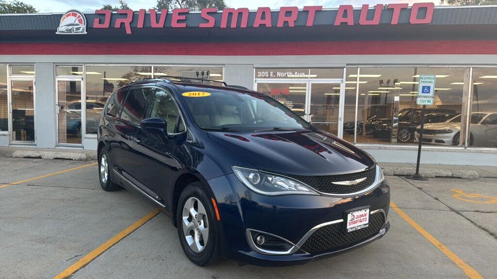 2017 Chrysler Pacifica Touring L Plus FWD