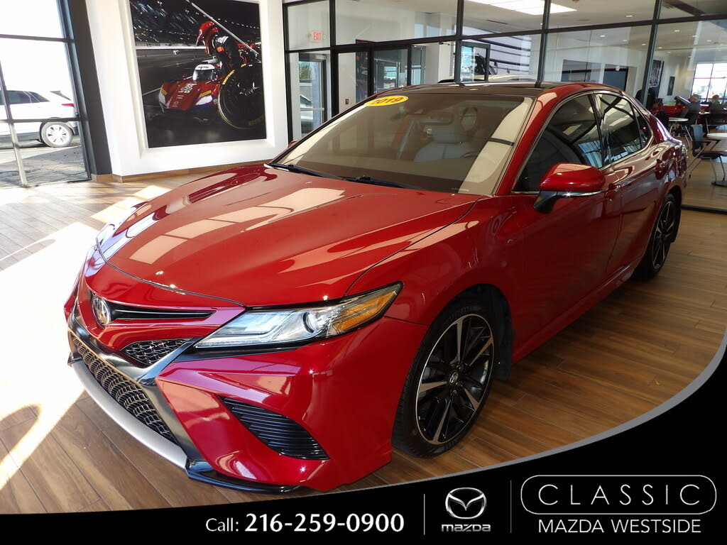 2019 Toyota Camry XSE FWD