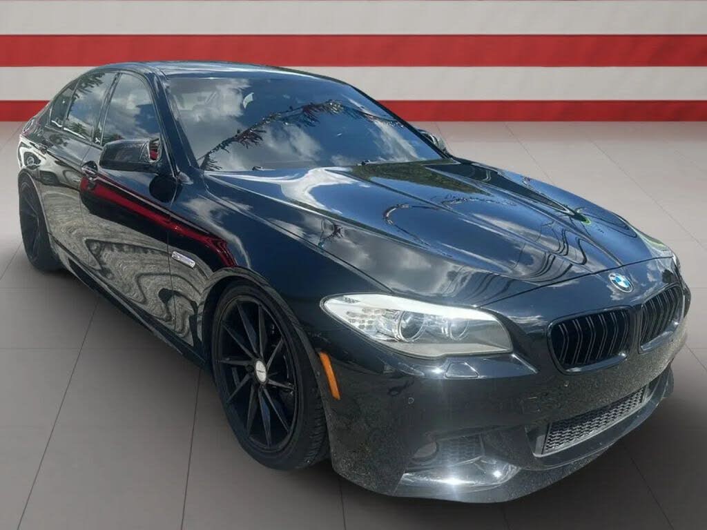 2012 BMW 5 Series 550i xDrive Sedan AWD