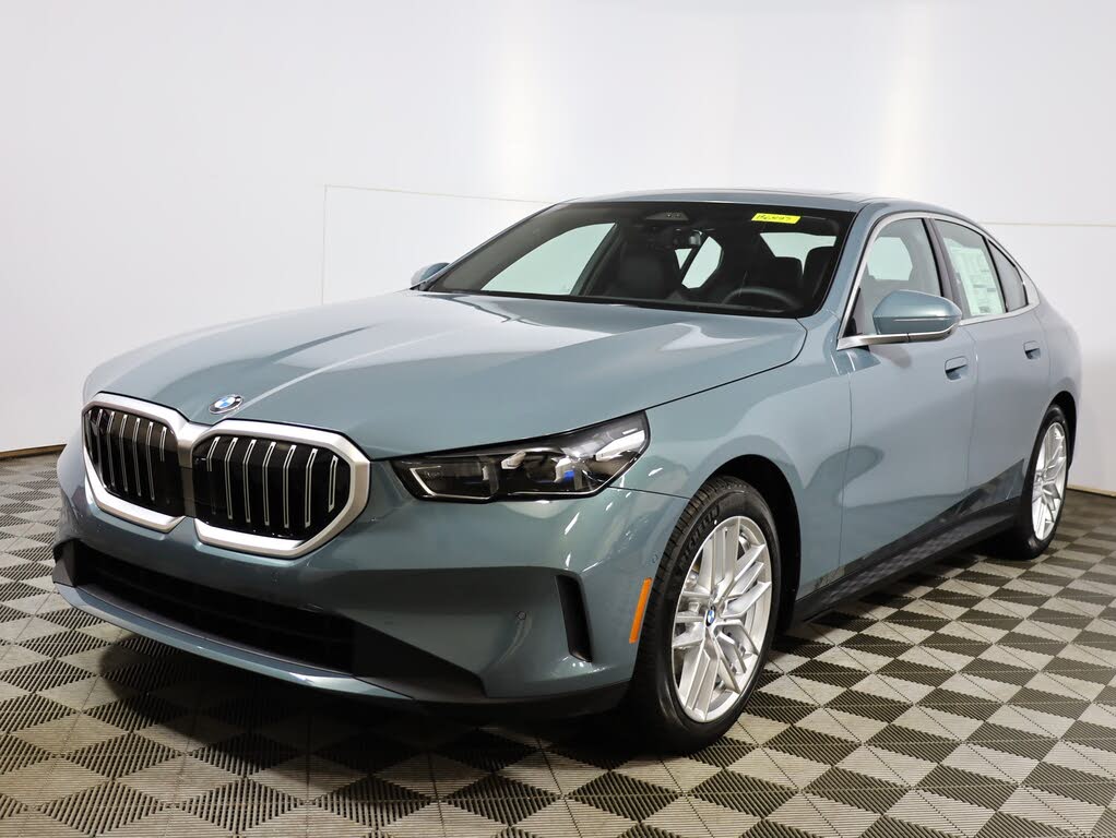 2025 BMW 5 Series 530i xDrive