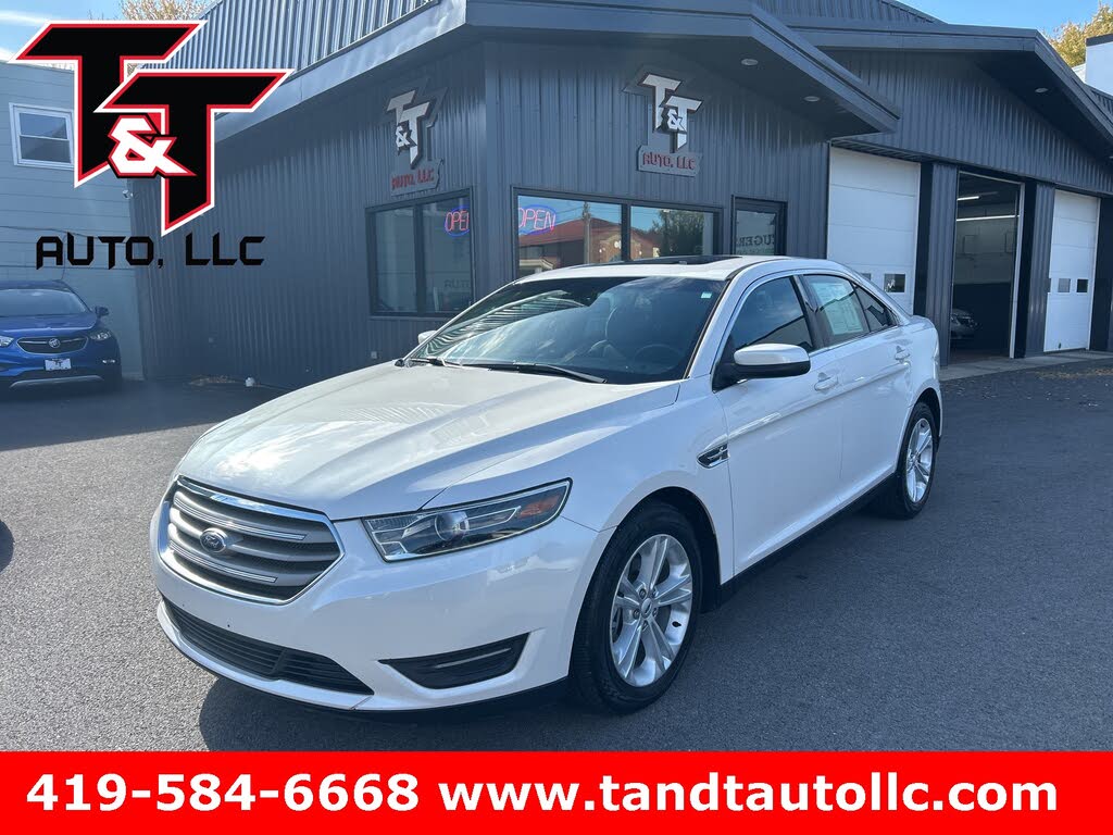 2017 Ford Taurus SEL