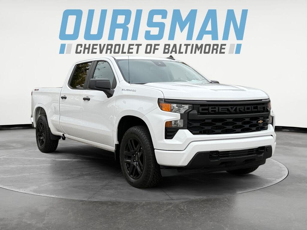 2023 Chevrolet Silverado 1500 Custom Crew Cab 4WD