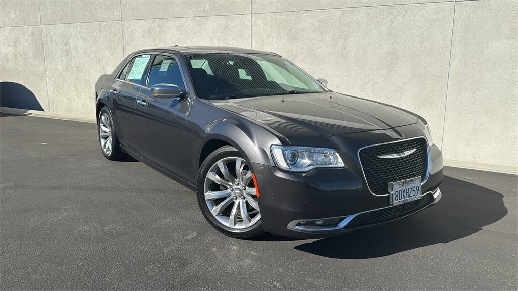 2018 Chrysler 300 Limited RWD