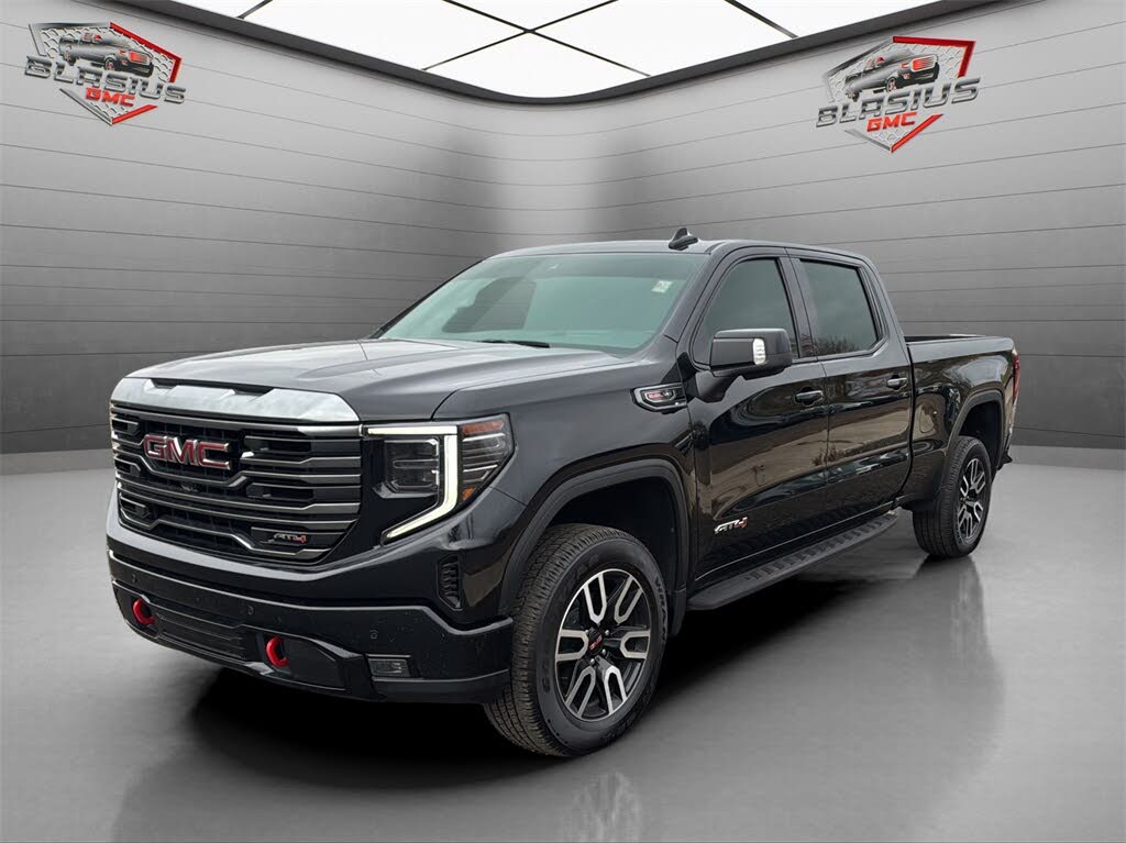 2022 GMC Sierra 1500 AT4 Crew Cab 4WD