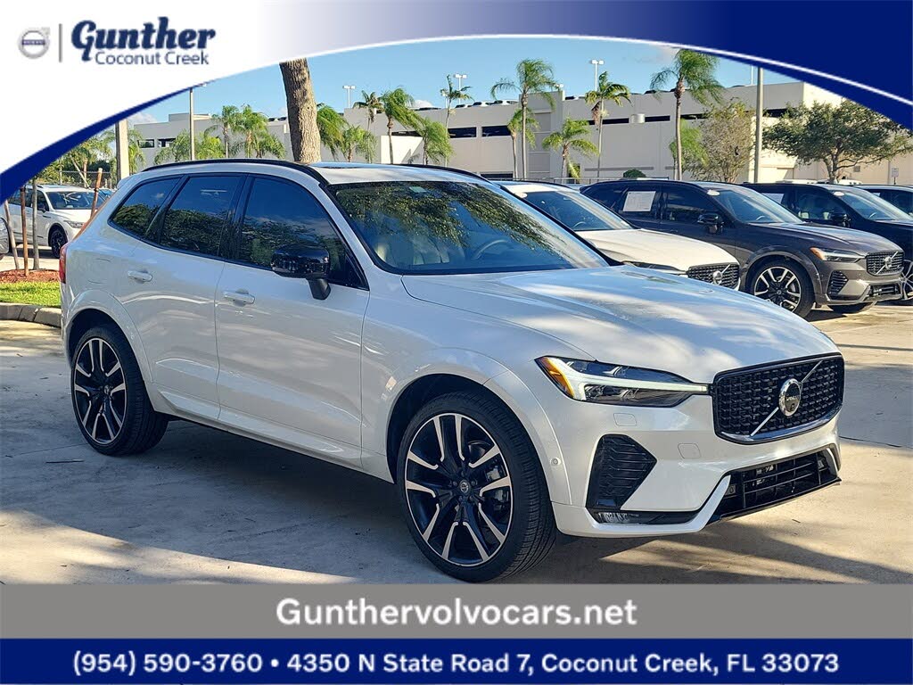 2025 Volvo XC60 B5 Ultra Dark Theme AWD