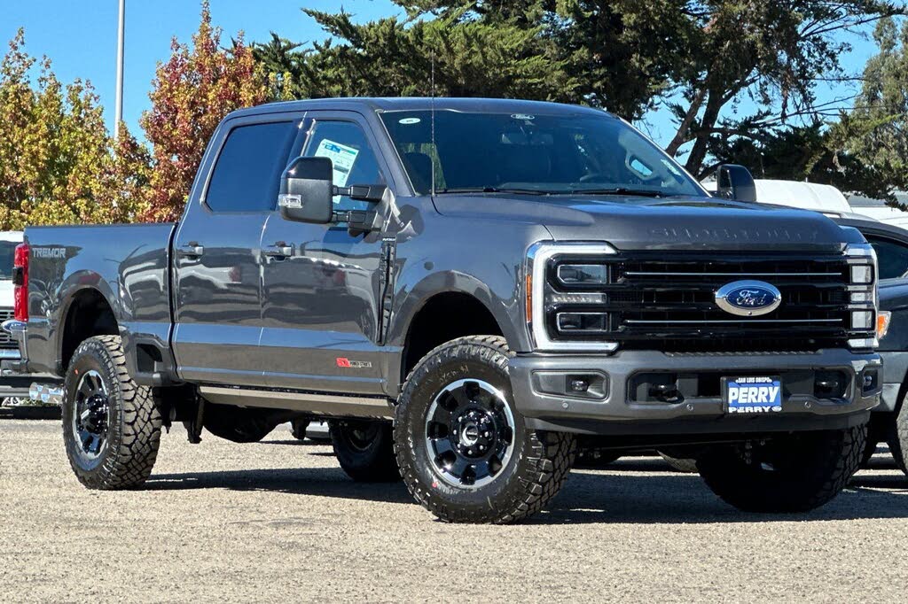 2026 Ford F-250 Super Duty Platinum Crew Cab 4WD