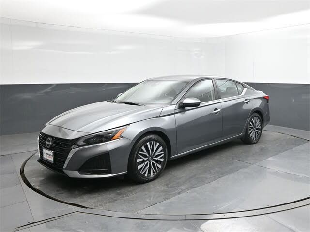 2023 Nissan Altima 2.5 SV FWD